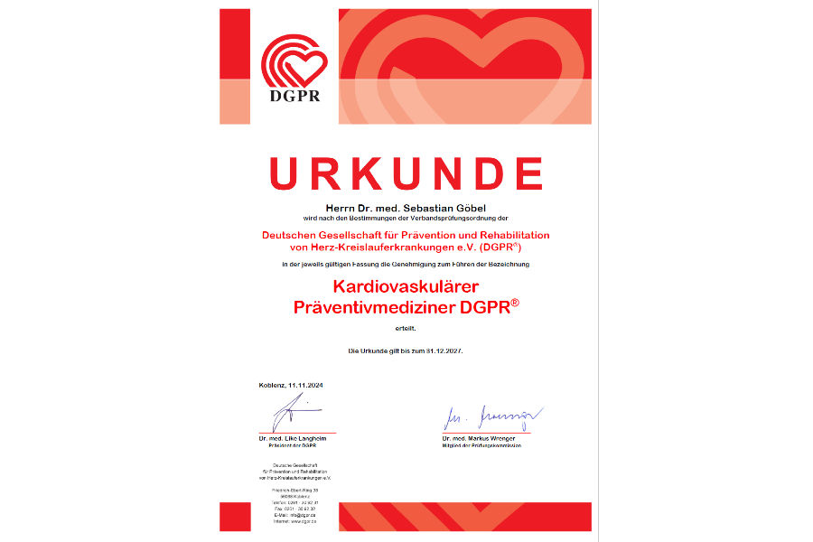 Urkunde "Kardiovaskulärer Präventivmediziner DGPR" von Dr. med. Sebastian Göbel Urkunde "Kardiovaskulärer Präventivmediziner DGPR" von Dr. med. Sebastian Göbel